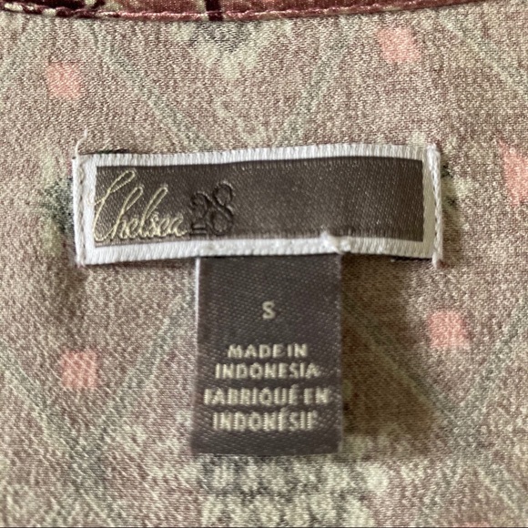 Chelsea28 Wrap Tie Pink Printed Bell Sleeves Top - Picture 4 of 11